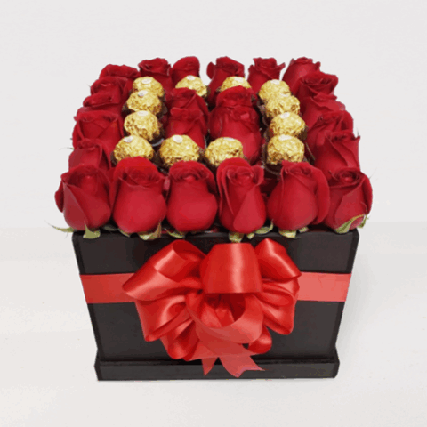 Caja de Rosas y Chocolates